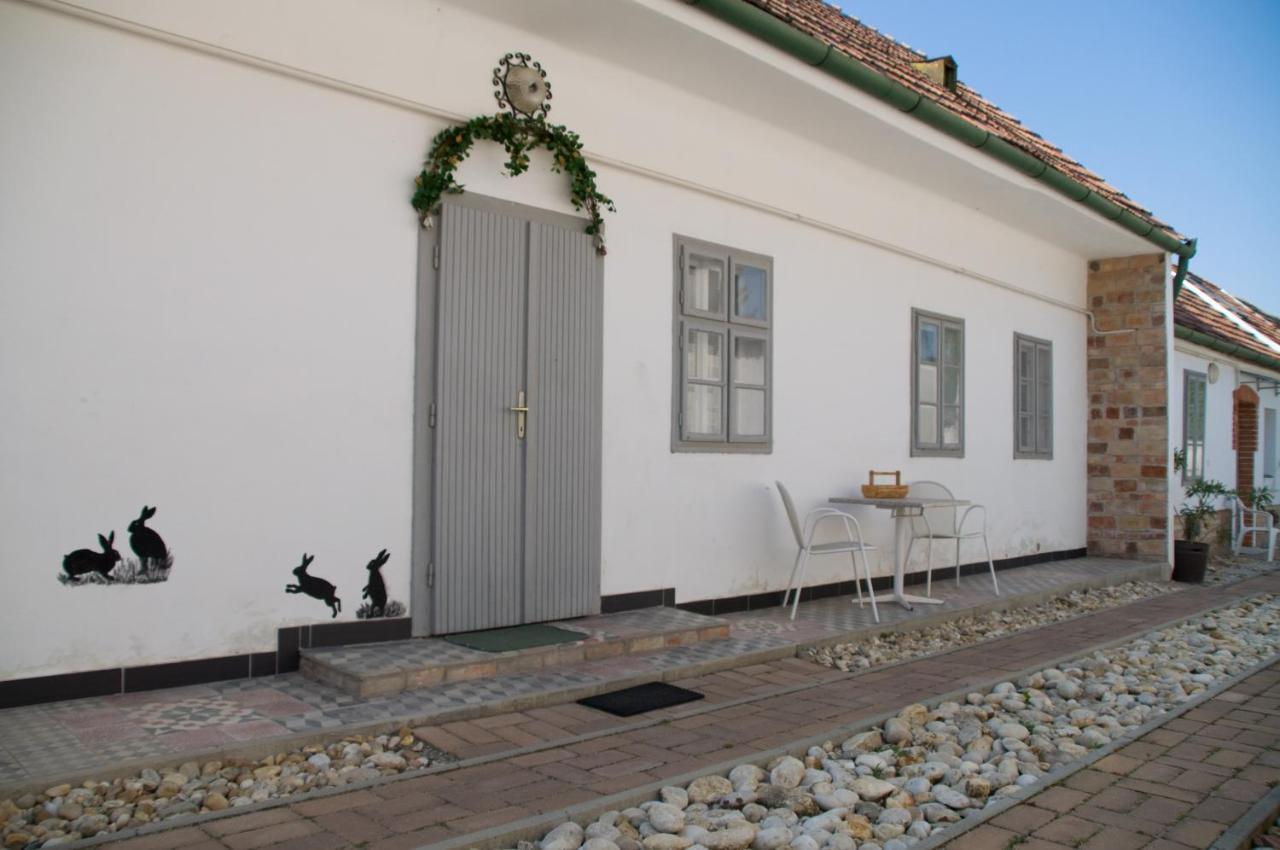 Notas Tuecsoek Vendeghaz Apartment Agyagosszergény Exterior foto