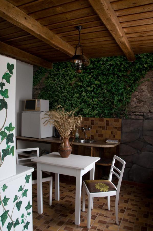 Notas Tuecsoek Vendeghaz Apartment Agyagosszergény Exterior foto