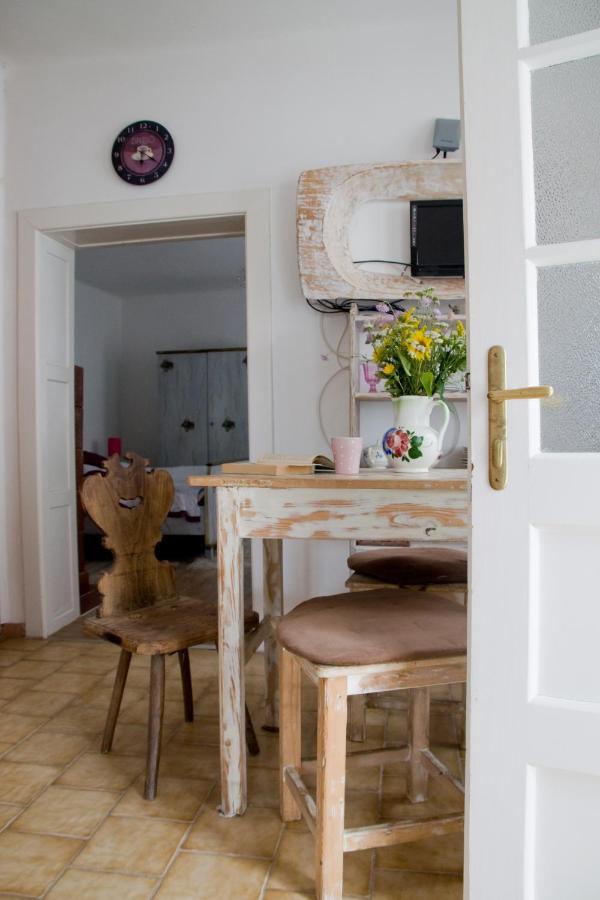 Notas Tuecsoek Vendeghaz Apartment Agyagosszergény Exterior foto